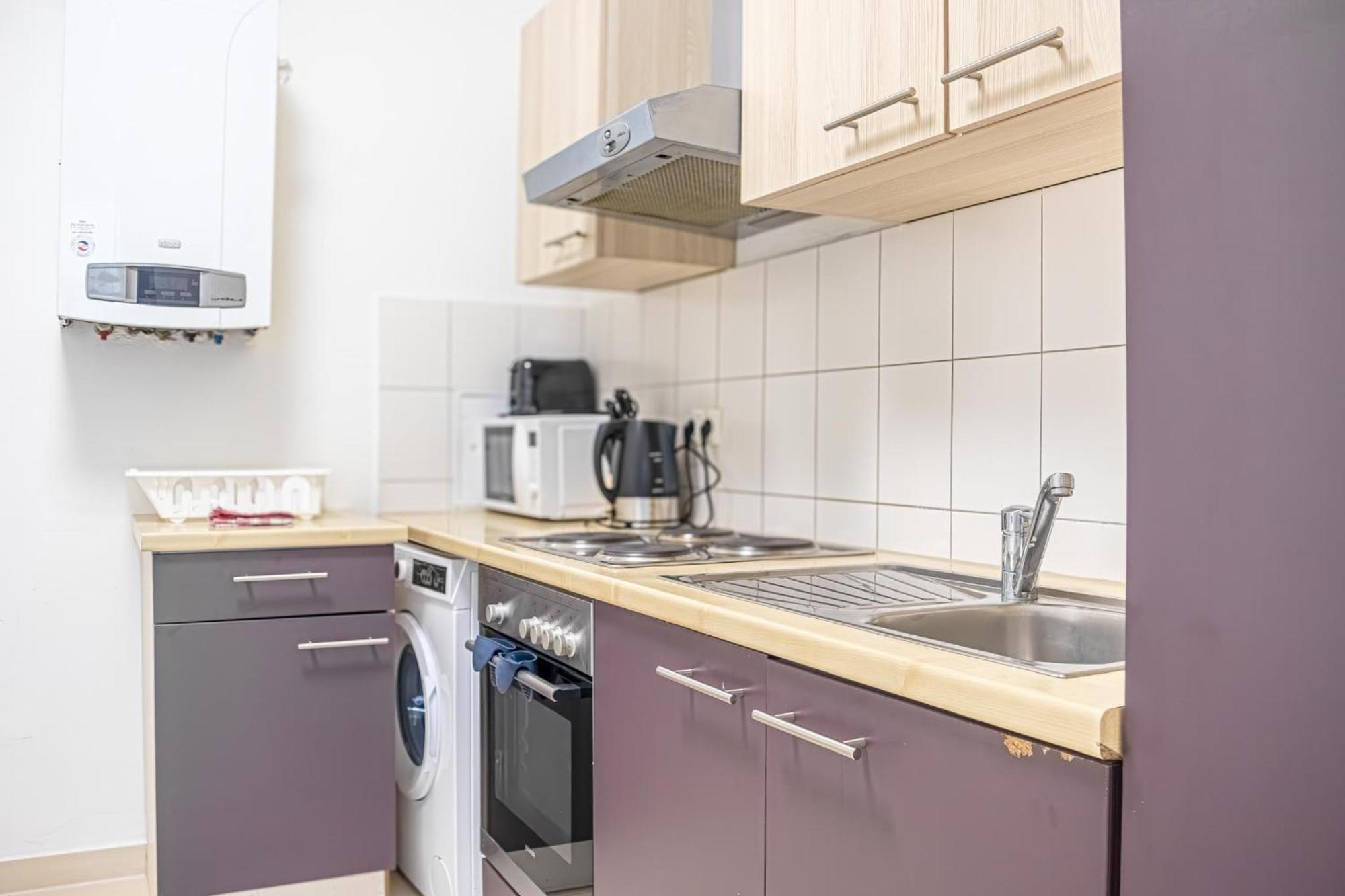 Apartment Comfortable 2br Apt, Near Wiener Stadthalle Wien